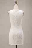 Petite robe blanche à col rond, bodycon, à fente