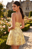 Robe de bal à la maison jaune à bretelles fines à bretelles fines