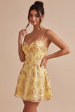 Robe de bal à la maison jaune à bretelles fines à bretelles fines