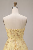 Robe de rentrée à la maison jaune A-line Strapless découpée à sequins