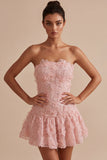 Robe courte de rentrée rose A-Line Strapless perlée perlée à perles