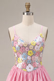 Robe de rentrée à la maison rose rose à bretelles fines avec paillettes