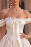 Corset ivoire à épaule décollée robe de balles en satin avec volants