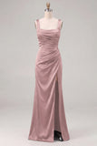 Robe de demoiselle d’honneur en satin espresso à col carré et froncée avec fente