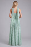 Robe de demoiselle d’honneur en chiffon sauge à motifs floraux avec écharpe à col long