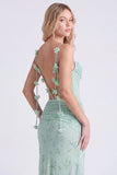Longue robe de demoiselle d’honneur à bretelles fines en sirène sage florale en chiffon