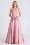 Robe longue de demoiselle d’honneur rose sans bustier en satin fleuri avec nœud