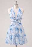Robe de fin d’année à la maison à la maison en ligne bleu clair à col nu fleuri et froncés
