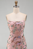 Robe courte de rentrée courte à la maison avec broderie florale rose en lace collante