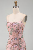 Robe courte de rentrée courte à la maison avec broderie florale rose en lace collante