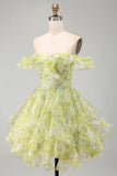 Robe courte de rentrée courte à fleurs en ligne jaune-vert épaule décollée avec volants