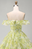 Robe courte de rentrée courte à fleurs en ligne jaune-vert épaule décollée avec volants
