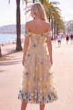 Robe midi en tulle rouge à épaules dénudées, ligne A, avec des appliques
