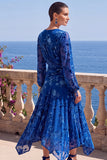 Robe midi fleurie asymétrique à manches longues en velours en A-Line à col en V