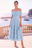 Robe midi bleue ligne A à épaules dénudées avec dentelle au dos, robe invitée mariage
