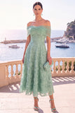 Robe midi bleue ligne A à épaules dénudées avec dentelle au dos, robe invitée mariage