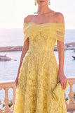 Robe midi bleue ligne A à épaules dénudées avec dentelle au dos, robe invitée mariage