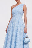 Robe midi bleue ligne A à une épaule avec fleurs et perles, robe invitée mariage