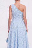 Robe midi bleue ligne A à une épaule avec fleurs et perles, robe invitée mariage