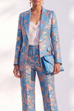 À fleurs bleues et revers, costume deux pièces pour femmes avec pantalon