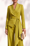 Costume marron deux pièces à col châle avec pantalon, manches longues et ceinture