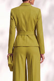 Costume marron deux pièces à col châle avec pantalon, manches longues et ceinture