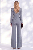 Costume bleu Berlin deux pièces à col V avec pantalon, fronces et perles
