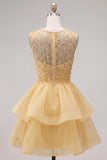 Robe courte de bal jaune à col rond à col rond à étages avec des perles