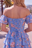 Robe de bal à fleurs bleue à trajets en A à étages dénudée avec dentelle dans le dos