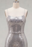 Robe courte de rentrée à la maison rouge scintillante à bretelles fines bodycon, courte rentrée à la maison avec dentelle dans le dos