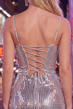 Robe courte de rentrée à la maison rouge scintillante à bretelles fines bodycon, courte rentrée à la maison avec dentelle dans le dos