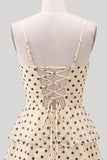 Robe de la rentrée A-Line Sequins champagne En gradins, en forme de cordon à volants et en dentelle arrière