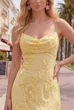 Robe de rentrée à la maison à la maison jaune bodycon moulante à bretelles fines à bretelles fronçées