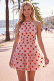 Robe courte de rentrée à la rentrée rose rose à boutons et à volants