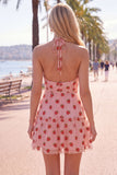 Robe courte de rentrée à la rentrée rose rose à boutons et à volants