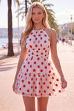 Robe courte de rentrée à la rentrée rose rose à boutons et à volants