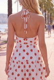 Robe courte de rentrée à la rentrée rose rose à boutons et à volants