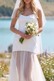 Robe de mariée maxi blanche sans bretelles en tulle pour elopement