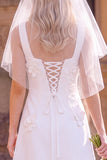Robe de mariée mini blanche pour elopement sans manches à col carré avec fleur 3D
