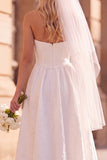 Robe de mariée blanche plissée sans bretelles longueur thé