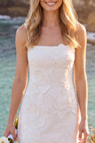 Robe de mariée courte blanche à col carré avec appliqués floraux