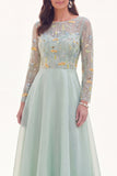 Robe de la mère de la mariée à manches longues en mousseline vert ligne A