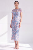 Robe de la mariée à col rond bleue à col rond appliquée midi avec fente