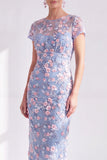 Robe de la mariée à col rond bleue à col rond appliquée midi avec fente