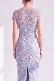 Robe de la mariée à col rond bleue à col rond appliquée midi avec fente