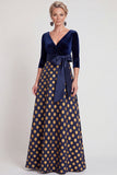 Robe longue de la mariée fleur bleue ligne en V avec manches 3/4