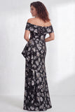 Longue robe de mère de la mariée sirène noire à volants en sirène dénudée, fête