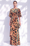 Robe longue marme de la mariée à col batouteau fleuri vert sauge avec une longue robe de mère de la mariée