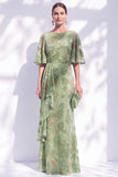 Robe longue marme de la mariée à col batouteau fleuri vert sauge avec une longue robe de mère de la mariée