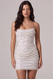 Corset bodycon sans bretelles Petite robe blanche avec paillettes